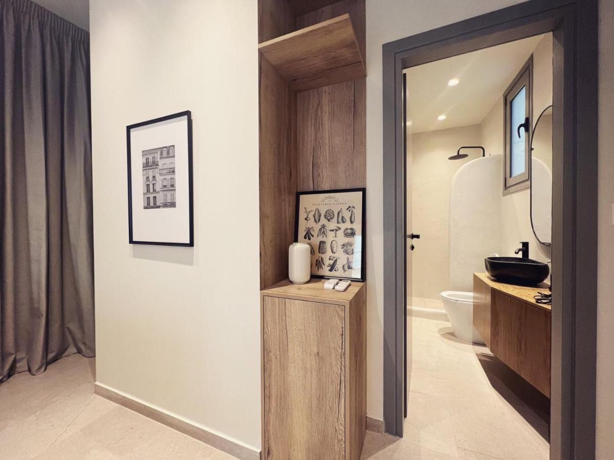 Luxurious Wooden Detail Flat In Center Apartment Chalkida
