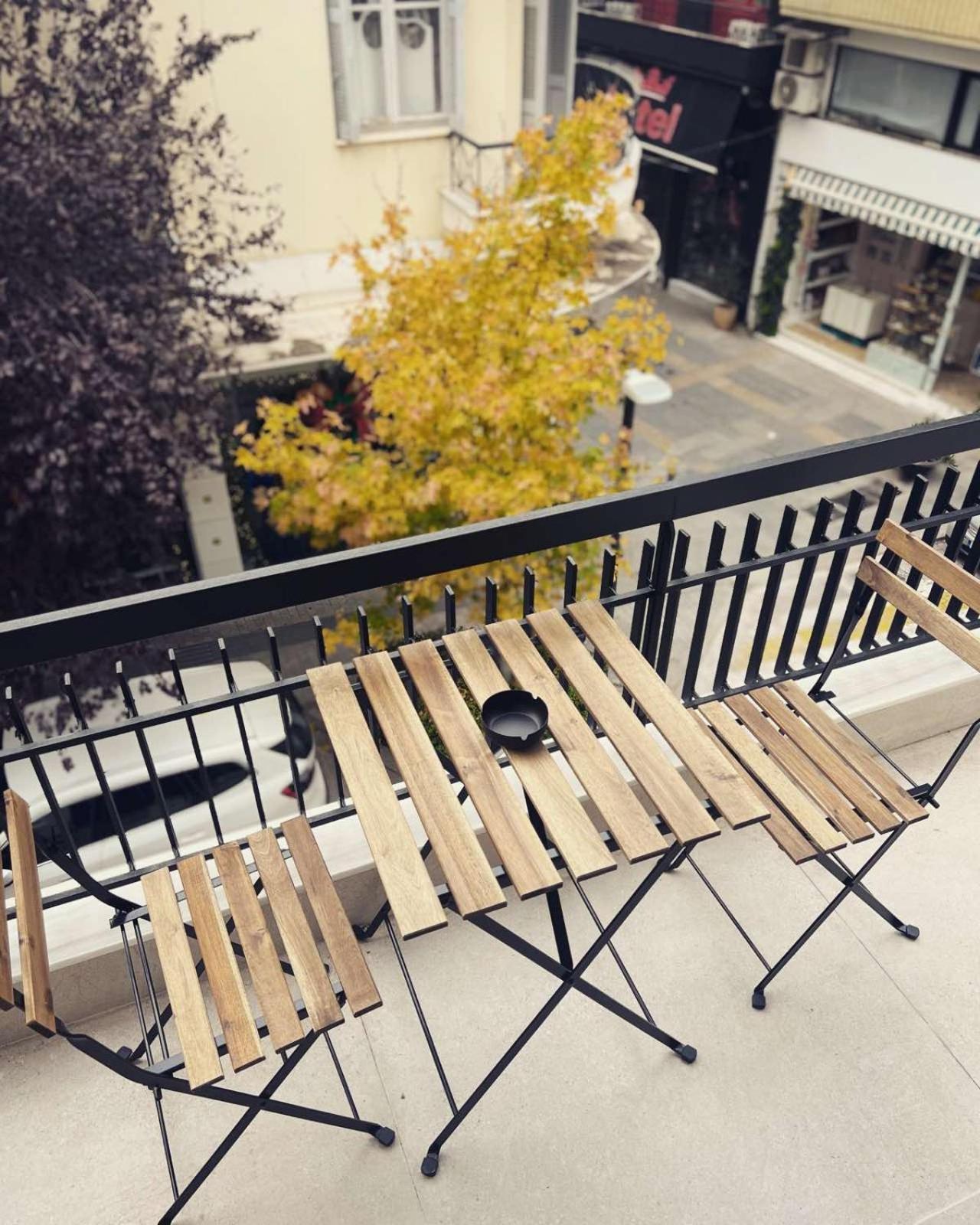 Apartment Luxurious Wooden Detail Flat In Center Chalkida